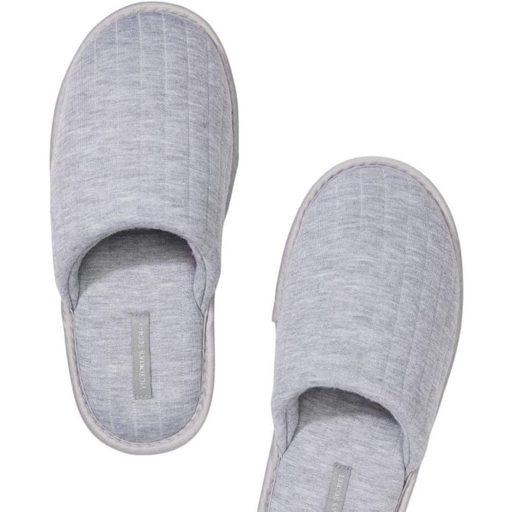 Victoria secret Slipper size Small NWT